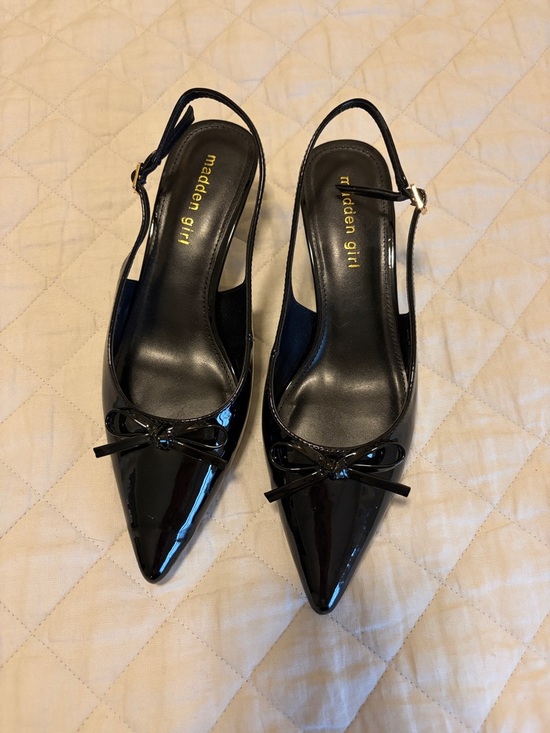 Madden Girl Shoes - Madden Girl Black Patent Pointed Toe Slingback Pumps with Bow